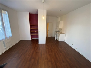 appartement à la location -   80000  AMIENS, surface 28 m2 location appartement - APR722867